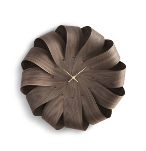 Zegar ścienny BRISA NOGAL XL BRIXLNG w kolorze drewna orzechowego i mosiądzu NOMON