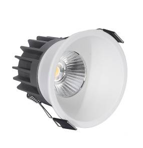 Oprawa wpuszczana Downlight PZE-921 IP44 6W 3000K IP44 w kolorze białym DL